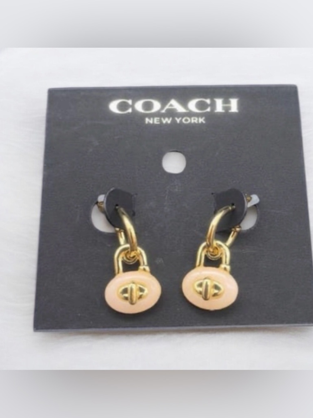 💞Coach Pink Lock Earrings - Picture 2 of 9